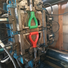 Пресс-формы для пластика. - Экструзия и литье полимеров.